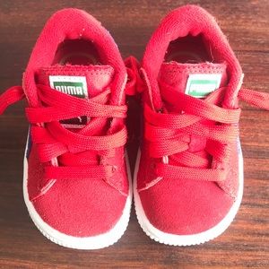 Baby pumas size 4